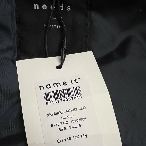 Girls Light Puffer Jacket size 11y - New With Tags. - Picture 7 of 8